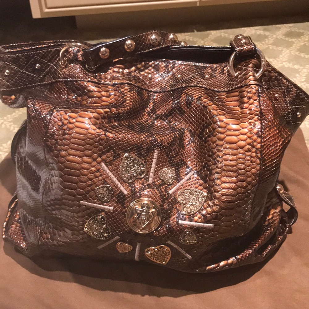 Gucci snake leather print w gold hardware
